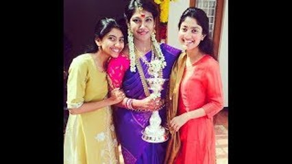 Sai Pallavi With Her Sister Pooja At Cousin's Mehndi Function With Family