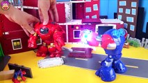 Playskool Heroes Space Command Armor Captain America and Spiderman battle Thanos and Ironman robot