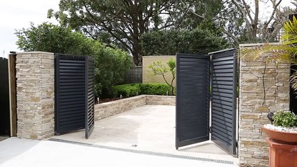 Bi-Fold Swing Gates