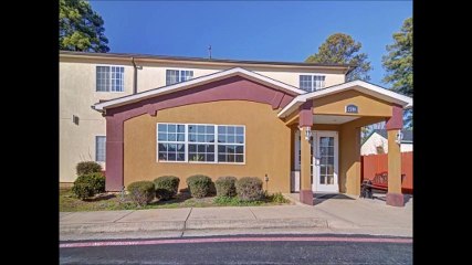 HomeTown Inn & Suites TX