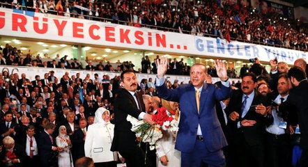 AK Parti'den Sürpriz Çıkış: Büyük AK Parti Kongresi Sonbahara Kalmayabilir