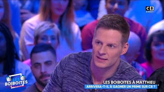 Cyril Hanouna annonce l'arrivée de Christine Kelly en tant que chroniqueuse dans TPMP dès demain - VIDEO