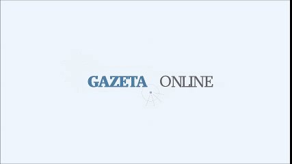 Carreta com bloco de granito tomba e interdita a BR 101