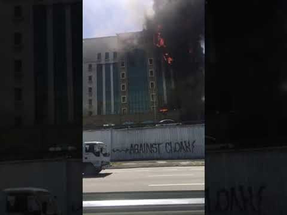 Landmark EPF building on fire