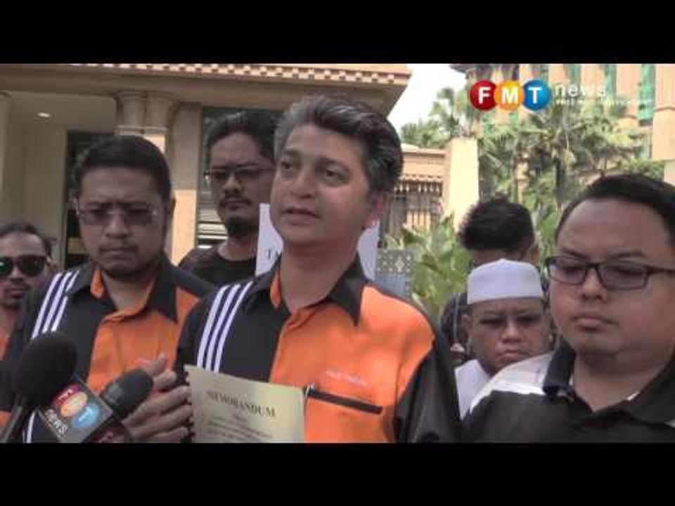 Amanah hands memo to PM, demand answers on incr...