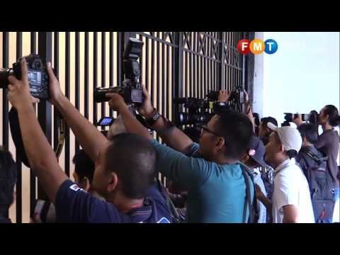 Rayuan ditolak, Anwar kembali semula ke penjara Sungai Buloh