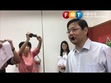 Penang Gerakan Chief taped his mouth after being sued by Chief Minister Lim Guan Eng