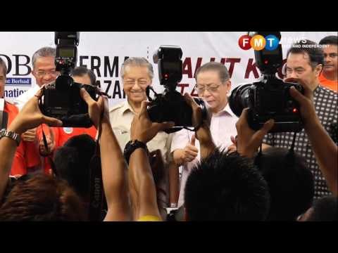 Dr Mahathir patut bertanding PRU14, kata Zaid