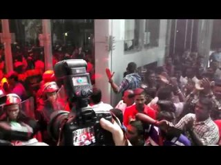 Chaos outside venue of MIC's EGM - 1