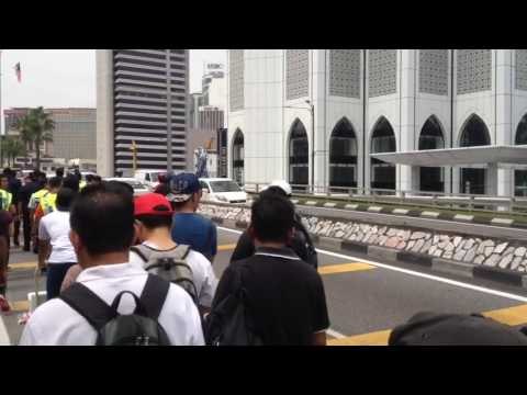 Himpunan Tangkap MO1 menuju ke Dataran Merdeka