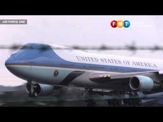 Air Force One draws crowd