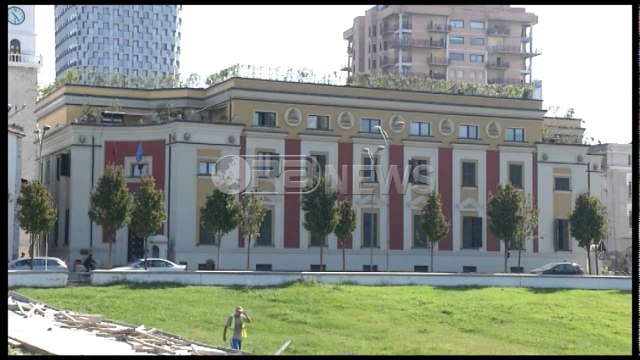 Ora News – Sheshi “Skënderbej”, bllokohet aksi nga Muzeu drejt Energjitikës