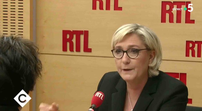 Gros clash entre Marine Le Pen et Elizabeth Martichoux - ZAPPING ACTU DU 07/03/2018