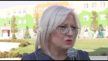 Ora News - Rama në Divjakë me nxënësit: Sistemi arsimor funksionon