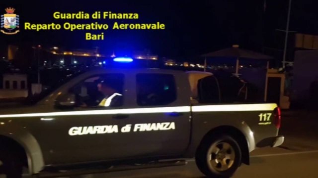 Operacioni - Gomonia me 812 kg marijuanë drejt Italisë, arrestohen trafikantët