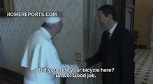 Rome's new mayor meets with Pope. Arrives to the Vatican on his bicycle