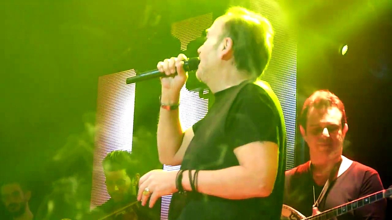 Σταμάτης Γονίδης - Τα Μαύρα Μάτια Σου -Live 2015 HD