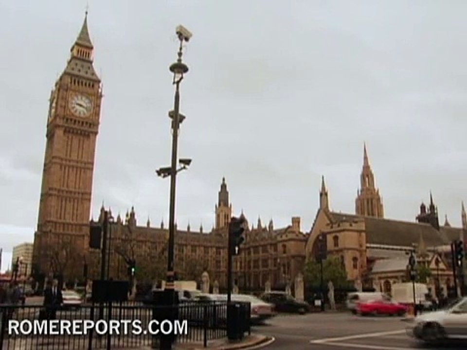 Catholics pray thousands of rosaries ahead of the Pope's visit to the UK