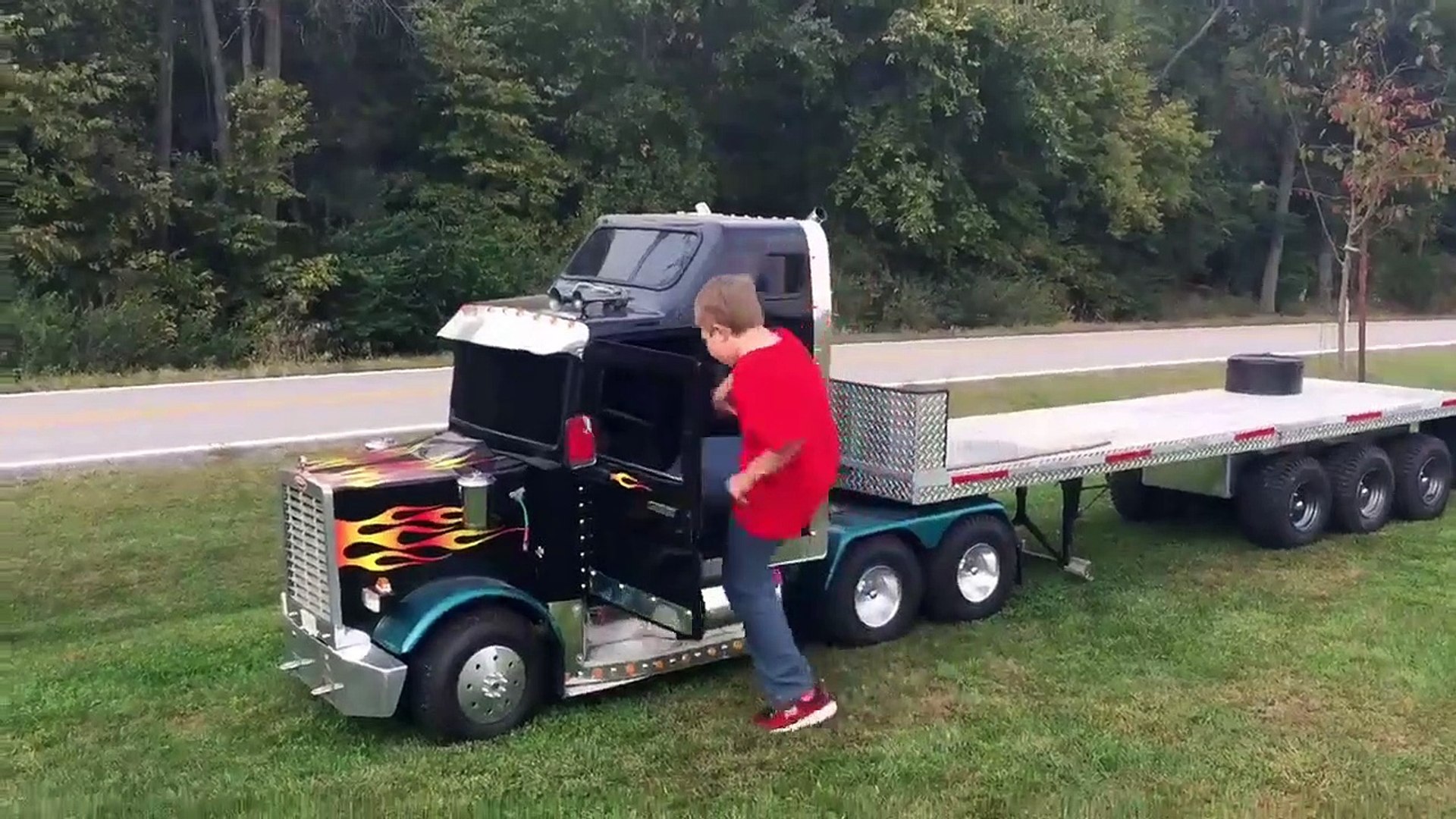 Ce Camion Pour Enfants Est Impressionnant Video Dailymotion