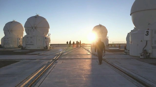 Explorar estrellas y agujeros negros: Ve su primera luz MATISSE del ESO en el Observatorio Paranal, Chile