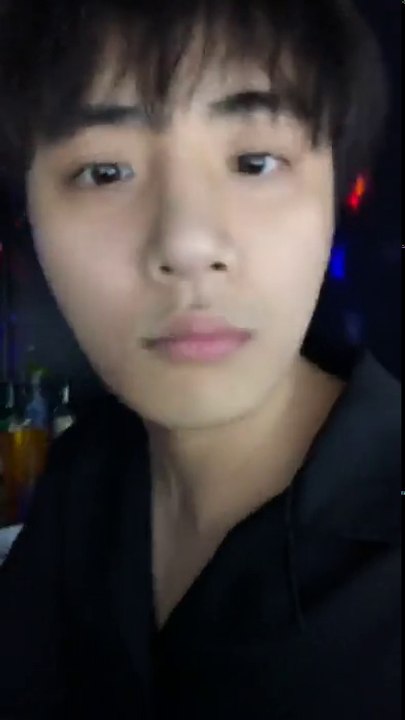 seongho ° 성호 (formerly of beatwin ° 비트윈) instalive 18.03.07 - 2 -