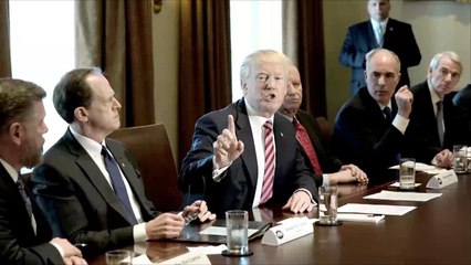 كبير مستشاري ترمب للاقتصاد يلتحق بركب المستقيلين