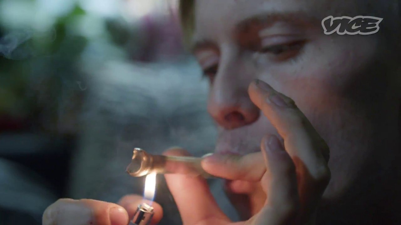 Overdose Crisis on the US-Canada Border || Best Documentary 2018