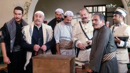 في موقف رجولي .. أبو عصام يبرر وجود الطفل اللقيط في منزله #باب_الحارة #رمضان_يجمعنا