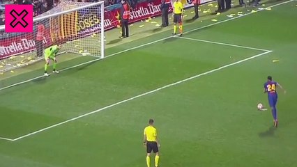 Yerri Mina marca su primero gol con el barca y se marca un bailecito