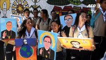 El Salvador celebra anuncio de canonización de Romero