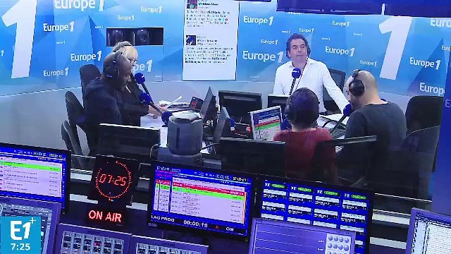 Caroline Dublanche : C'est Claude féminin ou Claude masculin , Claude ? Nous ne prenons que des femmes à l'antenne Claude aujourd'hui!