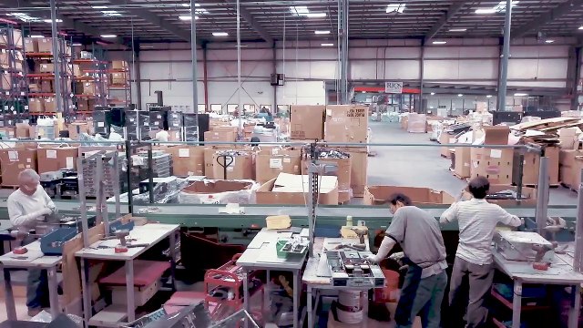 Une vie de déchets électroniques en art