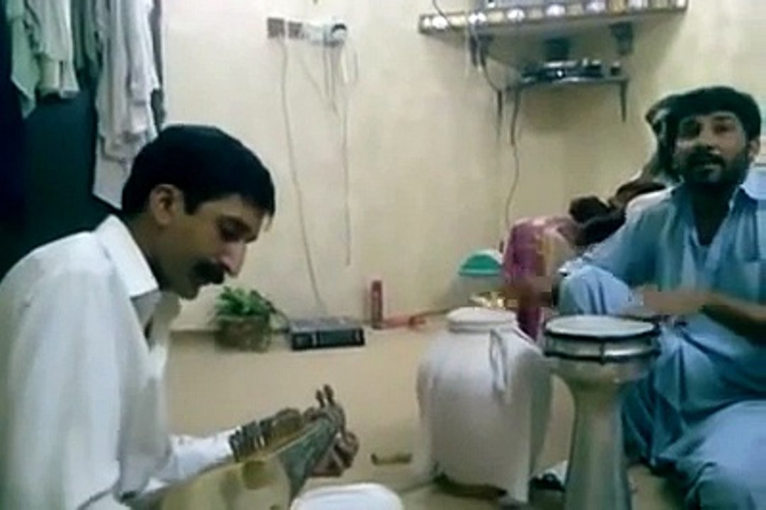 Der kalona day kra ter, Tang takor, pashto song