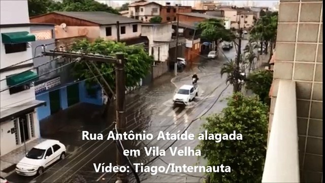 Chuva forte deixa ruas alagadas na Grande Vitória