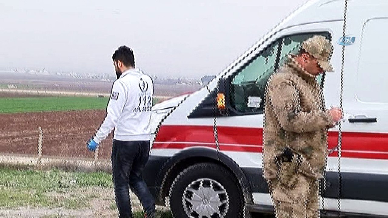 Hafif ticari araç ambulansa çarptı: 2 yaralı