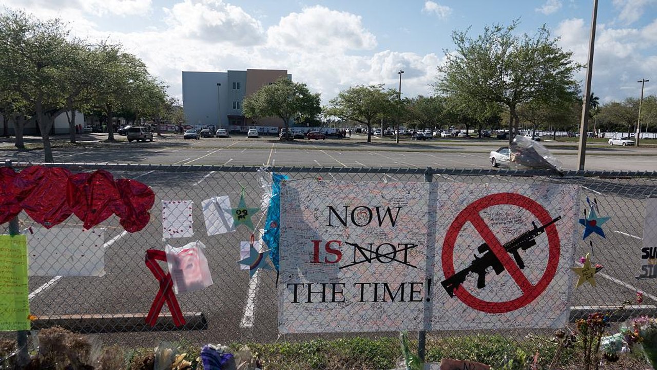 Florida: Gesetz für schärfere Waffengesetze nimmt weitere Hürde