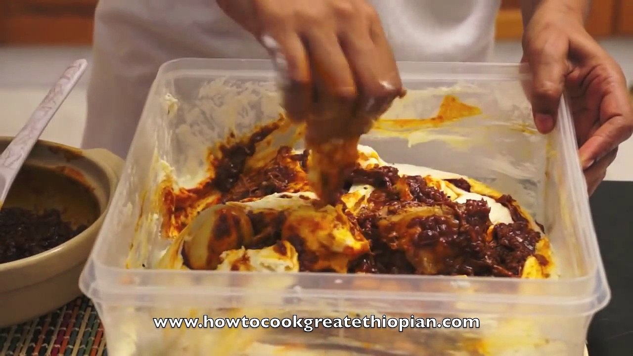 Ethiopian Food - Doro Dabo recipe - Chicken Bread Amharic English - Injera Kitfo Doro Berbere