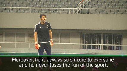 Tải video: I hope Buffon wins Champions League crown - Leno