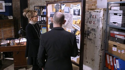 Murder, Mystery and My Family E09 - video Dailymotion