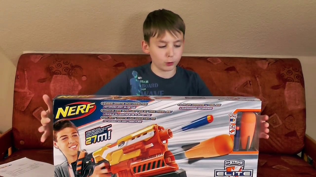 Unboxing Nerf Demolisher | Magicbiber