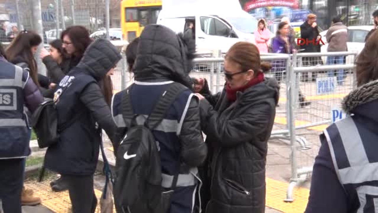 Ankara'da 8 Mart Kadınlar Günü'nde Kadınlar Kadın Hakları İçin Bir Araya Geldi