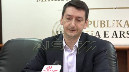 Viti i ri akademik, “Nënë Tereza” nuk figuron askund