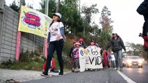 Niñas marchan en Guatemala en memoria de fallecidas en incendio