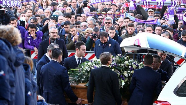 L'ultimo saluto di Firenze a Davide Astori