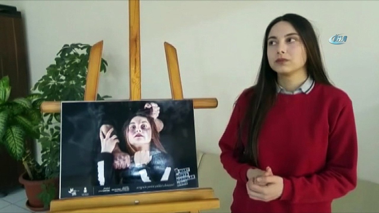 Lise öğrencilerinden kadına yönelik şiddete makyajlı tepki