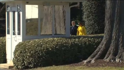 Melania Trump rechaza, una vez más, la mano de su marido