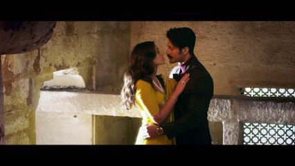 Vidyut Jammwal & Ileana D'Cruz Full Kiss Scene {HD}