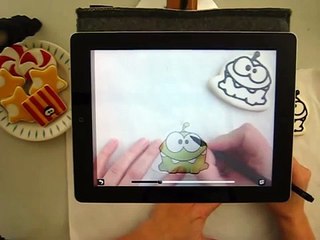 Drawing on a Cookie using the Camera Lucida app and an iPad