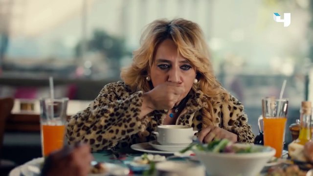 #كاراميل فيديو كوميدي..مايا تقع في مشكلة بالمطعم بسبب قدراتها الخارقة !