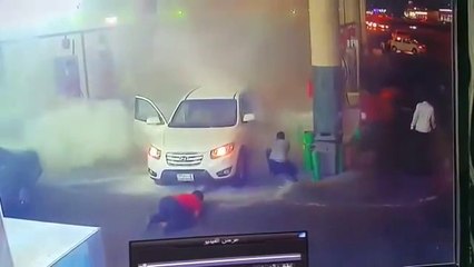 Les employés de cette station essence sont des héros!